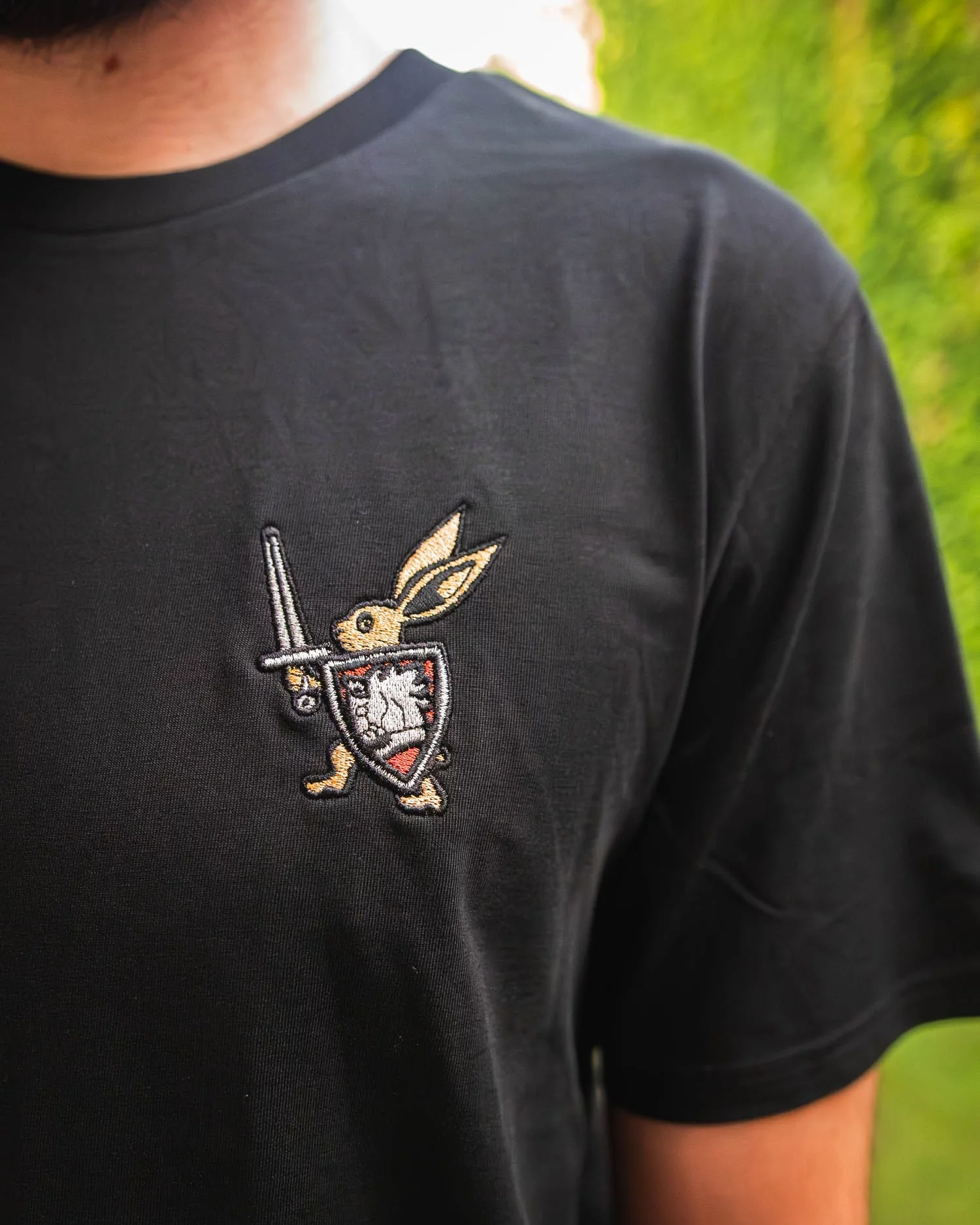 kcd, kingdomcomedeliverance, kingdomcomedeliverance2, kingdomcome, hase, tshirt, fanartikel, merchandise, merch