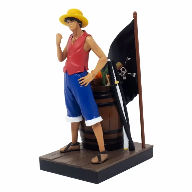 Geschenkset One Piece - Netflix & Chill Gift Box (Figur, Trinkflasche, Decke, Aufkleber) - Socken
