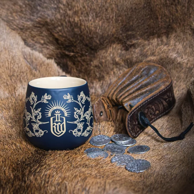 Tasse Kingdom Come: Deliverance II - Emblem mit Ornamenten - Xzone Originals