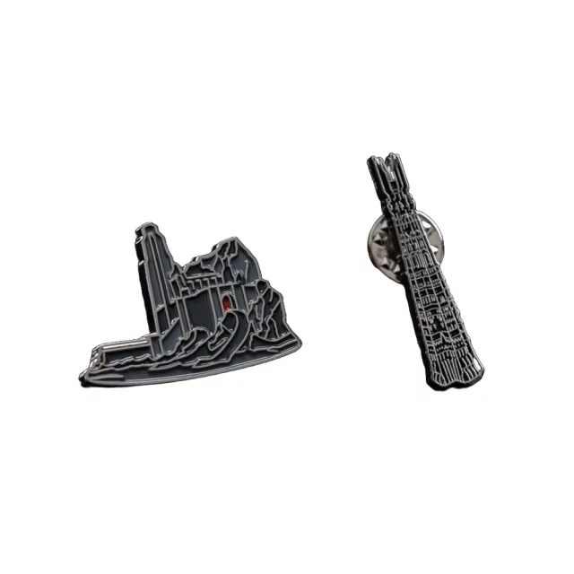 Anstecker Lord of the Rings - Helm's Deep & Orthanc - Münzen