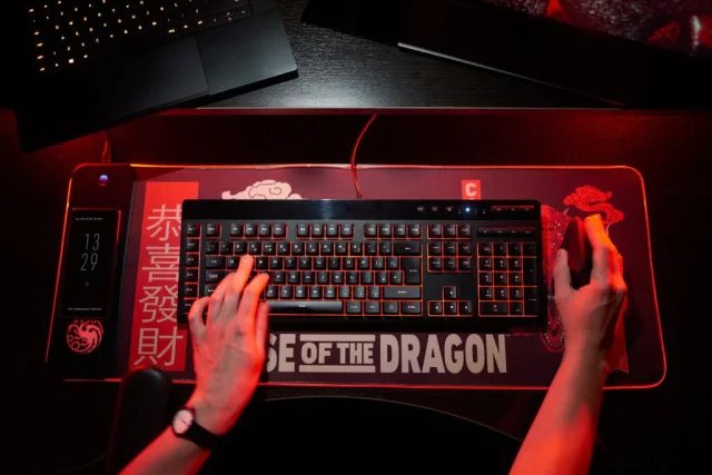 Mauspad Game of Thrones: House of the Dragon - Mauspad mit drahtlosem Ladegerät und RGB-Beleuchtung (Numskull) - Ladegerät