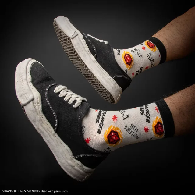 Socken Stranger Things - Hellfire Club (Größe 35/45) (3 Paar)