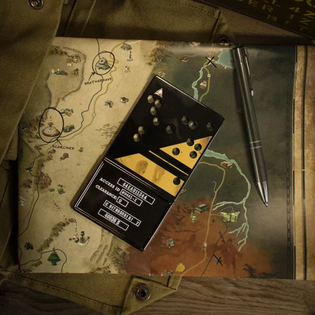 Replik Fallout - Nuclear Keycard Replica Limited Edition - Stück limitiert