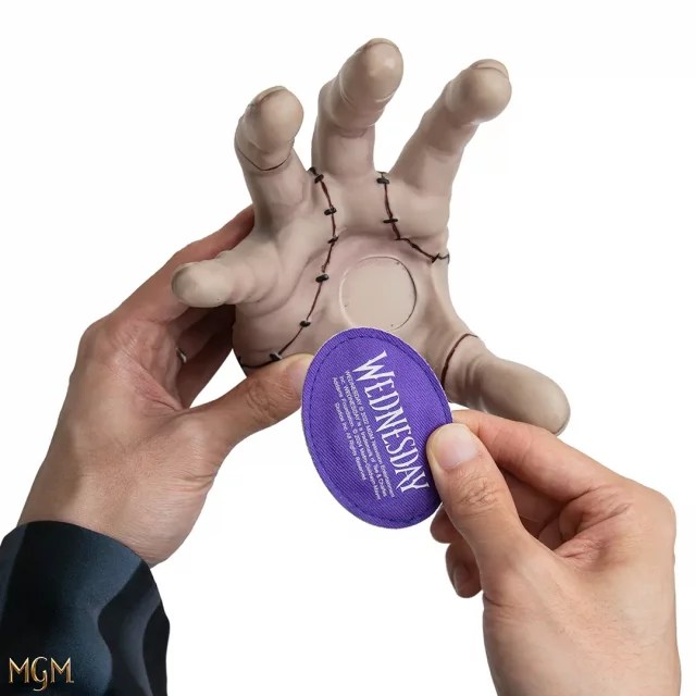 Replik Wednesday - Thing (magnetisch) (beschädigte Verpackung) - Tim Burton