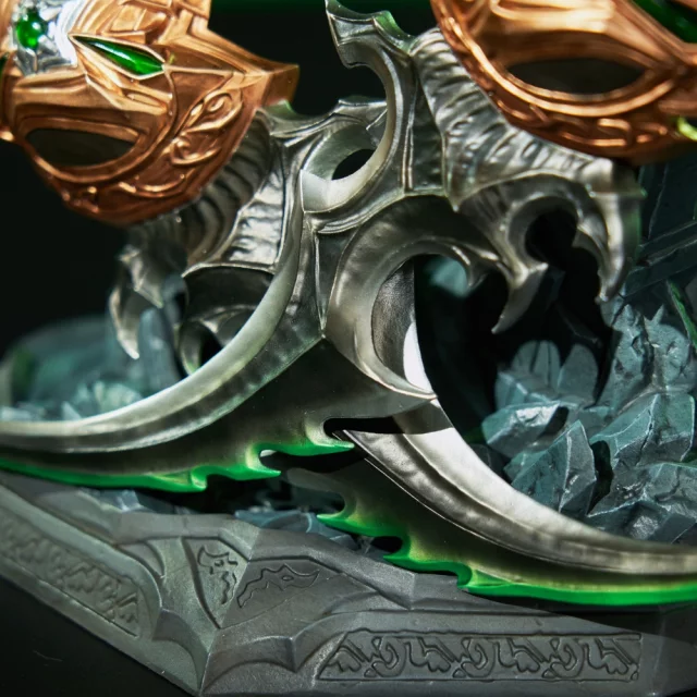 Replik der Waffe aus World of Warcraft - Warglaives of Azzinoth - Blizzard