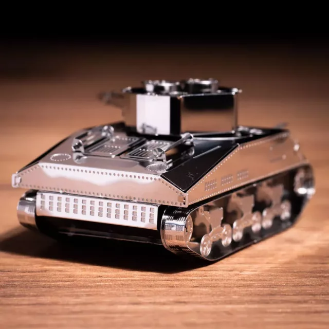 Baukasten World of Tanks - M4 Sherman (Metallbox) - Metal Time