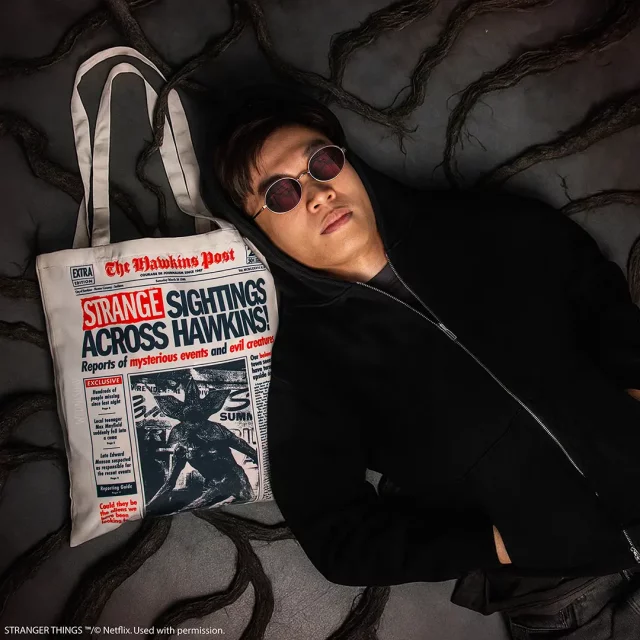 Tasche Stranger Things - Hawkins Turned Upside Down - Strandtaschen