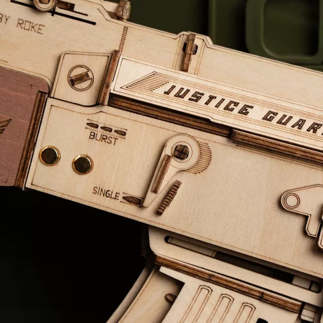 Baukasten - AK-47 Assault Rifle (Holzbaukasten) - Robotime