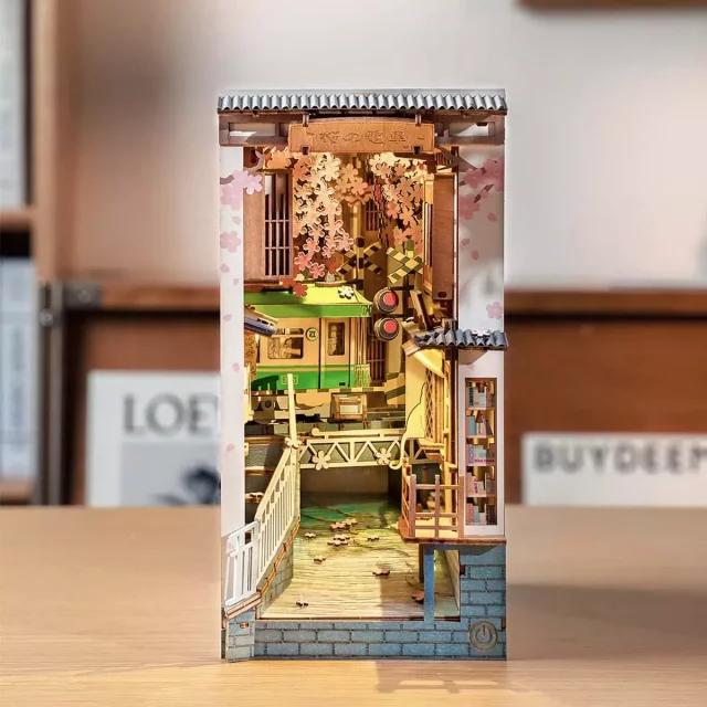 Bausatz - Buchstütze Sakura Densya (aus Holz) - Robotime