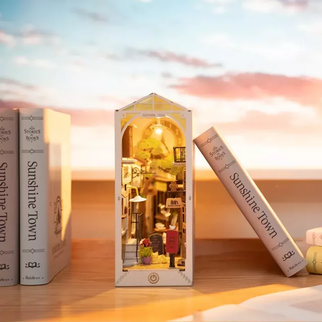 Bausatz - Buchstütze Sunshine Town (aus Holz) - Robotime