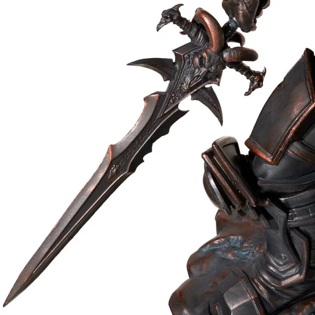 Statuette Warcraft 3 - Prince Arthas Commemorative Statue (beschädigte Verpackung) - World of Warcraft