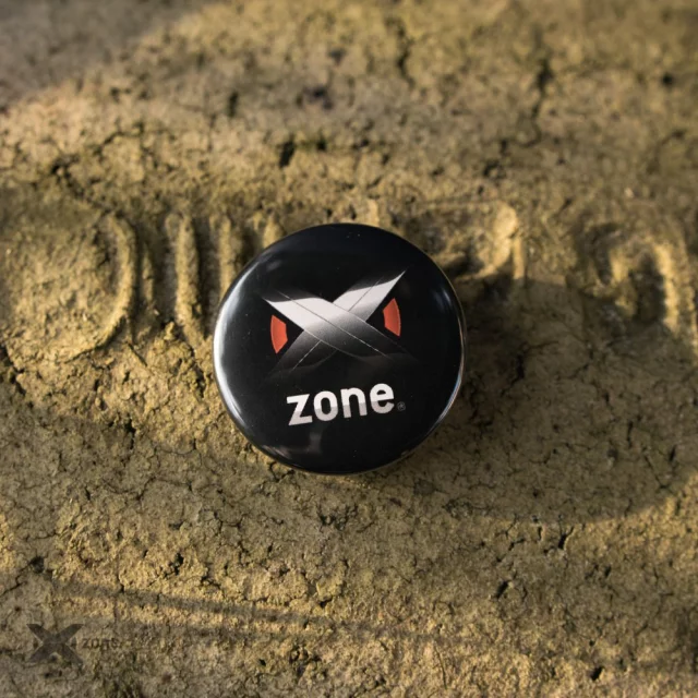 Anstecker Xzone (37mm)