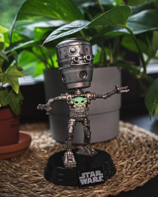 Figur Star Wars: The Mandalorian - IG-12 with Grogu Deluxe (Funko POP! Star Wars 720) - Funko POP! Deluxe