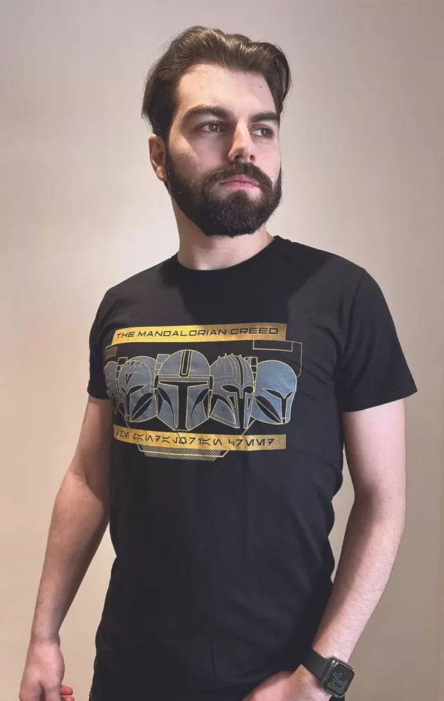 T-Shirt Star Wars: The Mandalorian - Row of Helmets (größe XXL)
